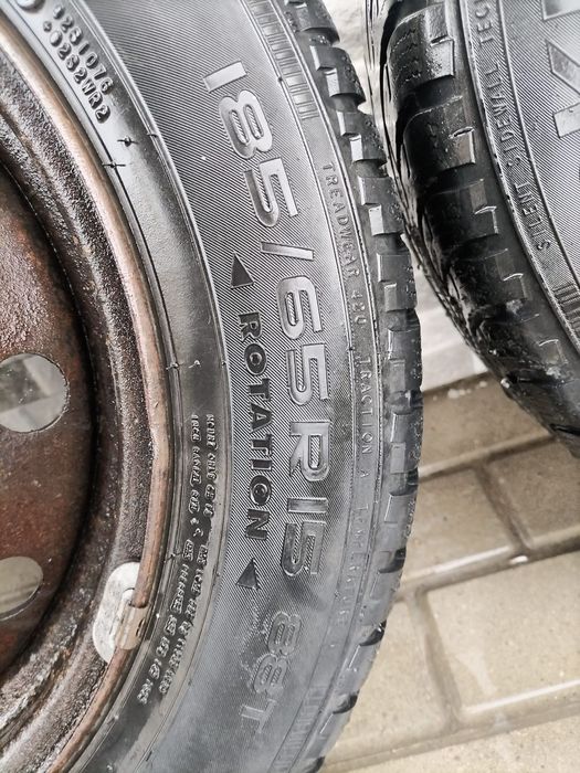 Cauciucuri de iarnă Nokian cu jante