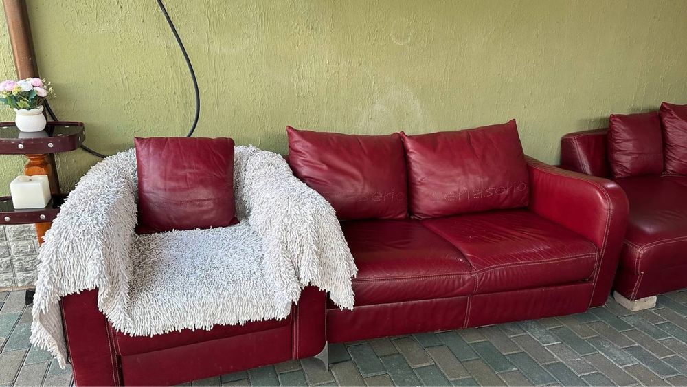 Продается ,мебель ,посуда для  ресторана