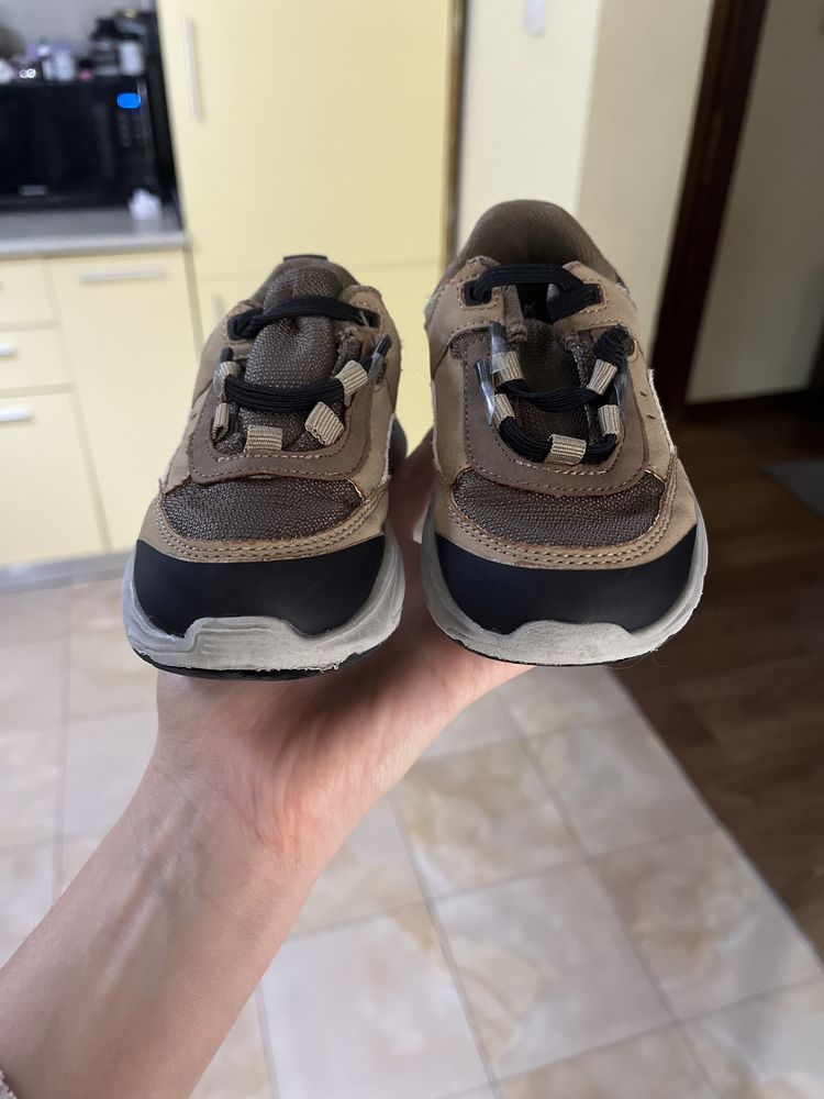 Zara 24 за момче