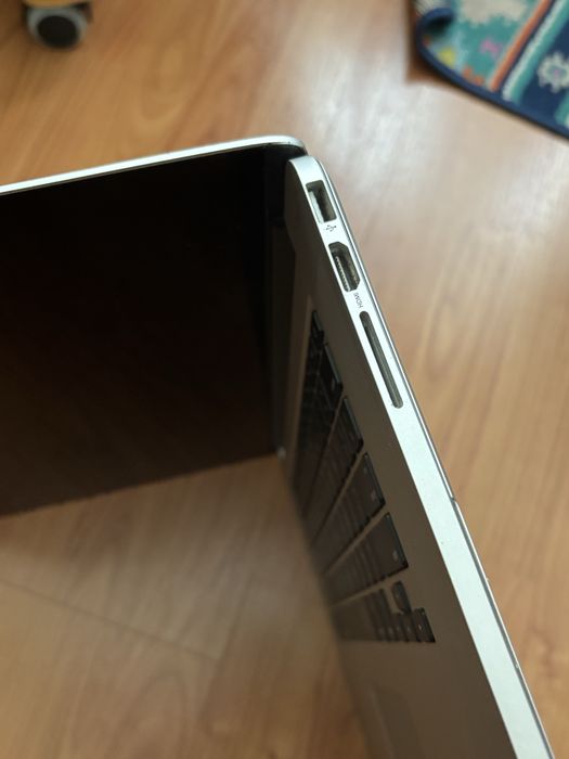 Macbook Pro 15 inch 2013 retina display i7 placa video dedicata