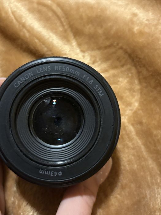 Обектив canon RF50mm f.8 STM