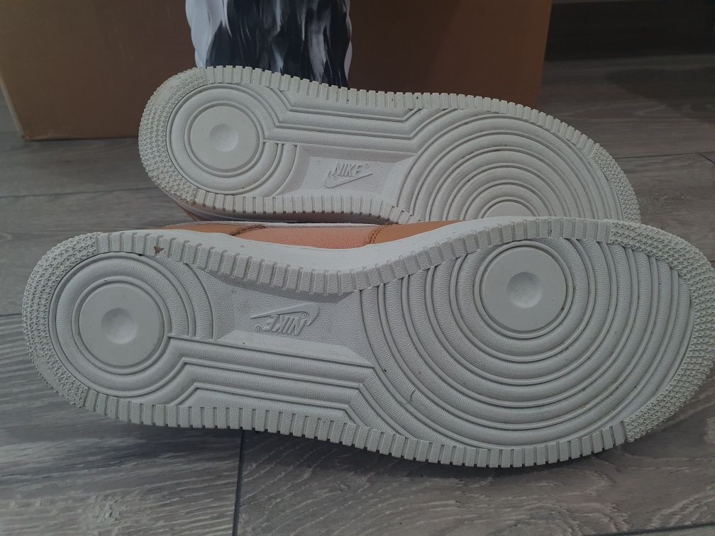 Маратонки Nike Air Force 1 '07 Lx