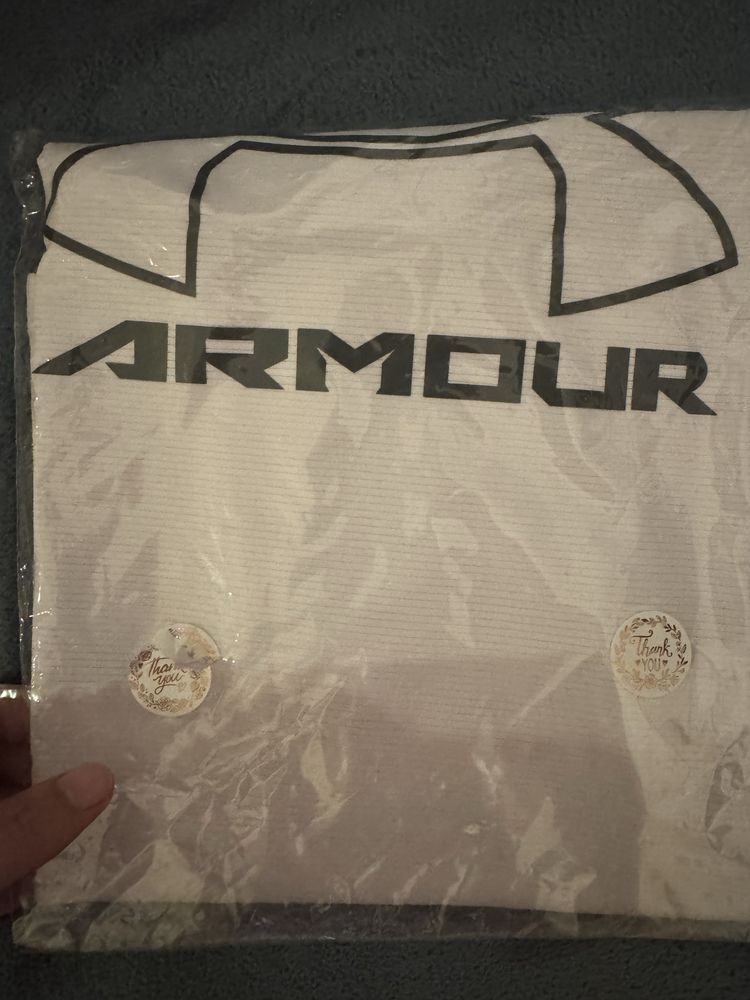 Тениска under armour