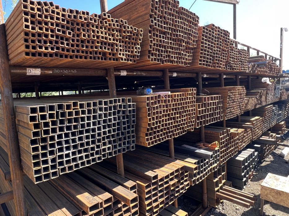 Профильная труба квадратный труба уголок лист