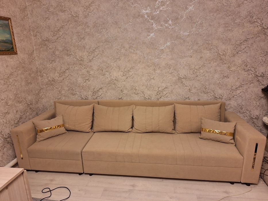 Продам новый диван!срочно!3 метра!