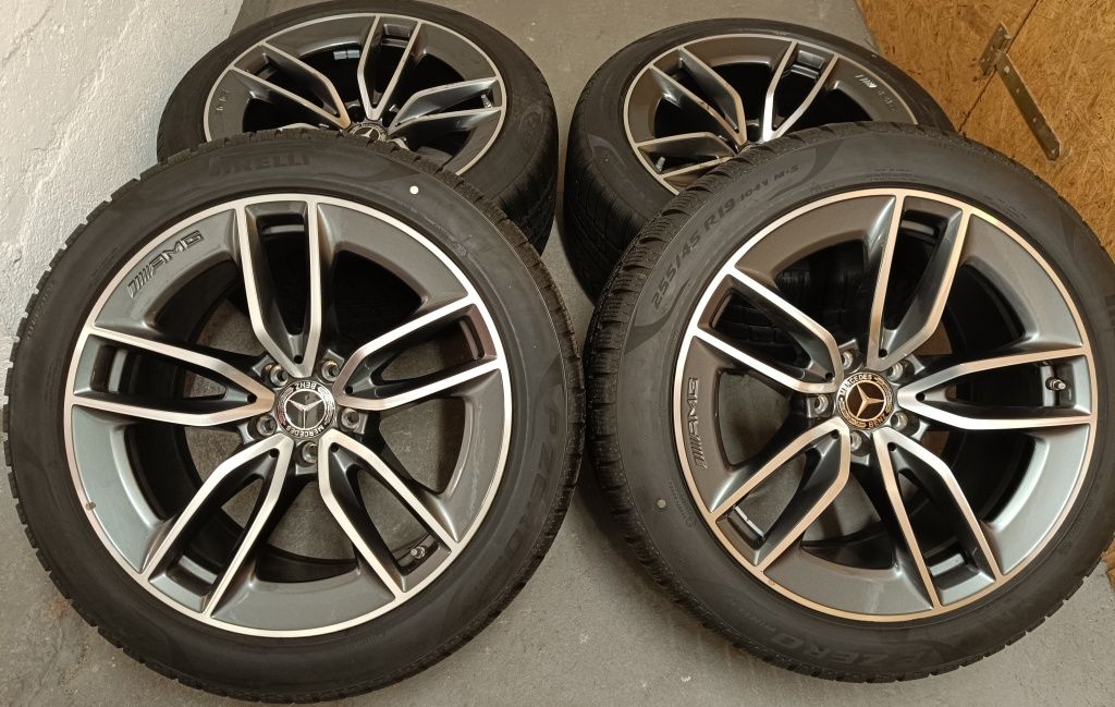 Оригинални джанти спорт пакет  гуми зимни 19 цола Mercedes GT W290