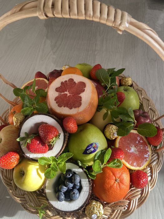 Новогодные подарки и корзины