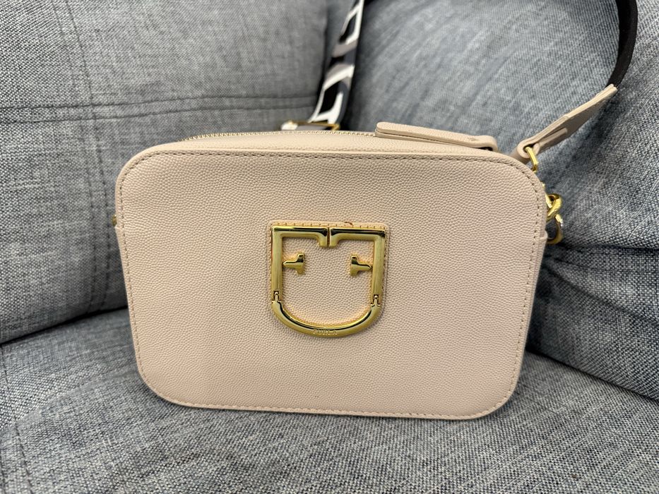 Geanta Furla, putin ultilizata