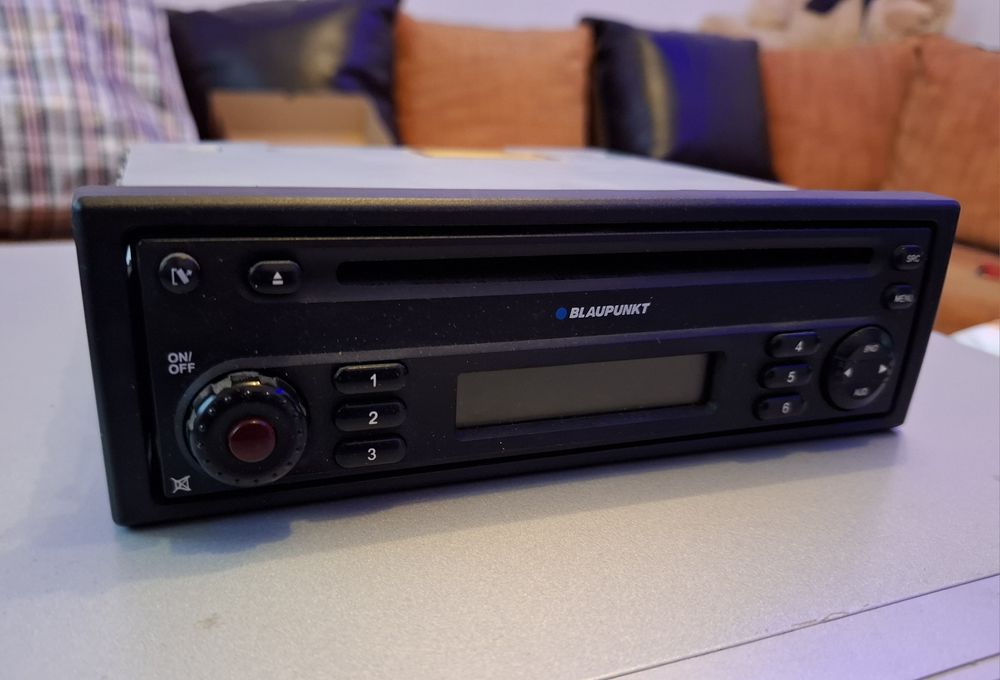 Dvd.uri,radio cd auto