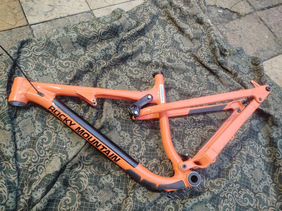 27. 5 алуминиева велосипед колело rocky mountain slayer,  1 по 12