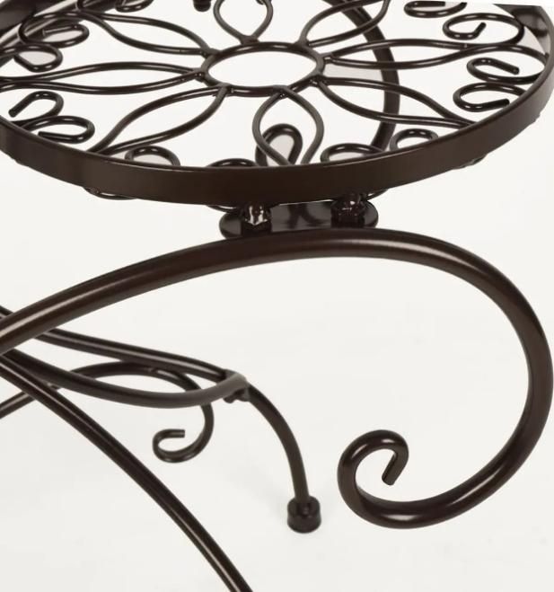 Цветарник. Поставка за разтения.