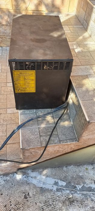 Тягова батерия 48v/360ah, със зарядно.