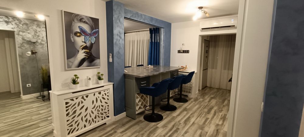 Vând Apartament 3 camere LUX