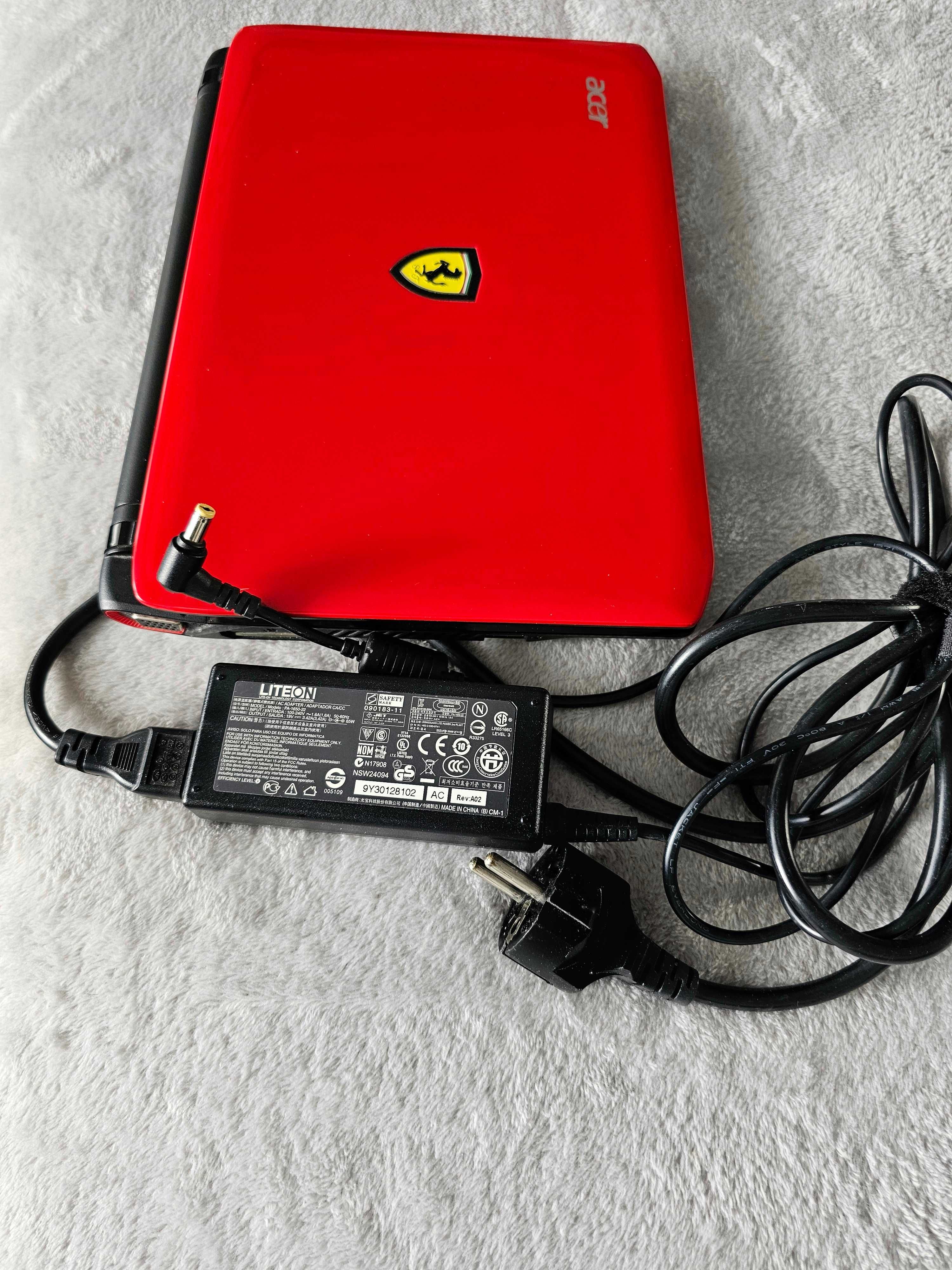 Acer Ferrari One - Лаптоп