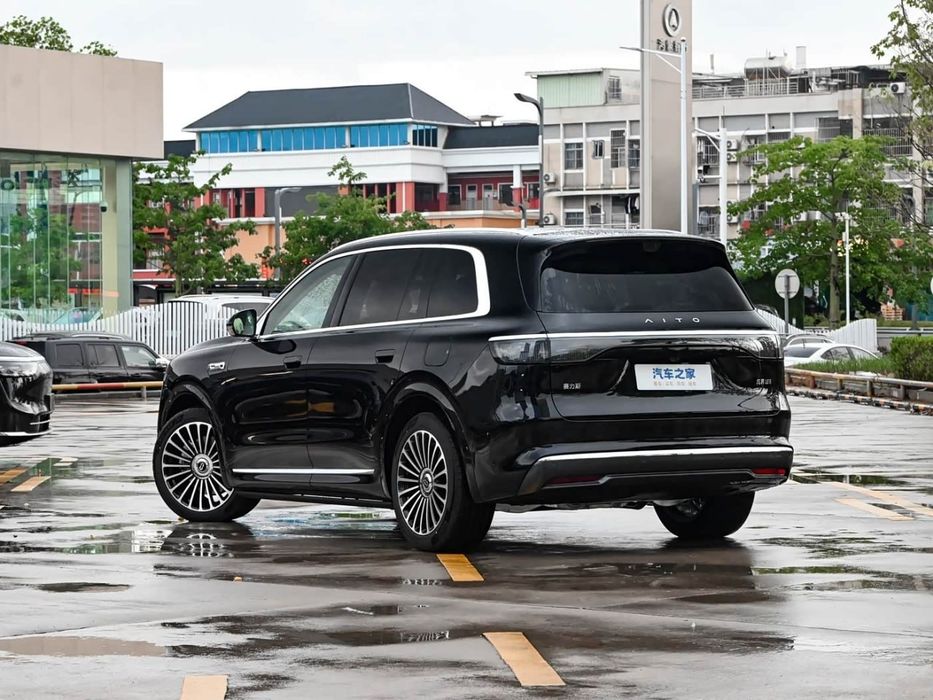 Huawei Aito M8 Ultra