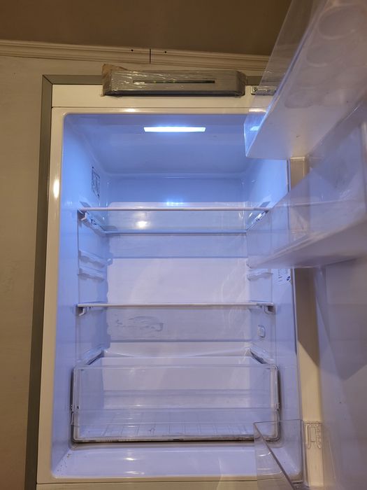 Холодильник сатылады