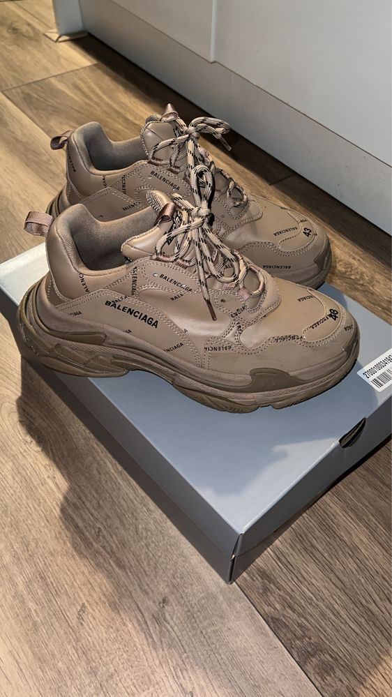 Balenciaga Triple S