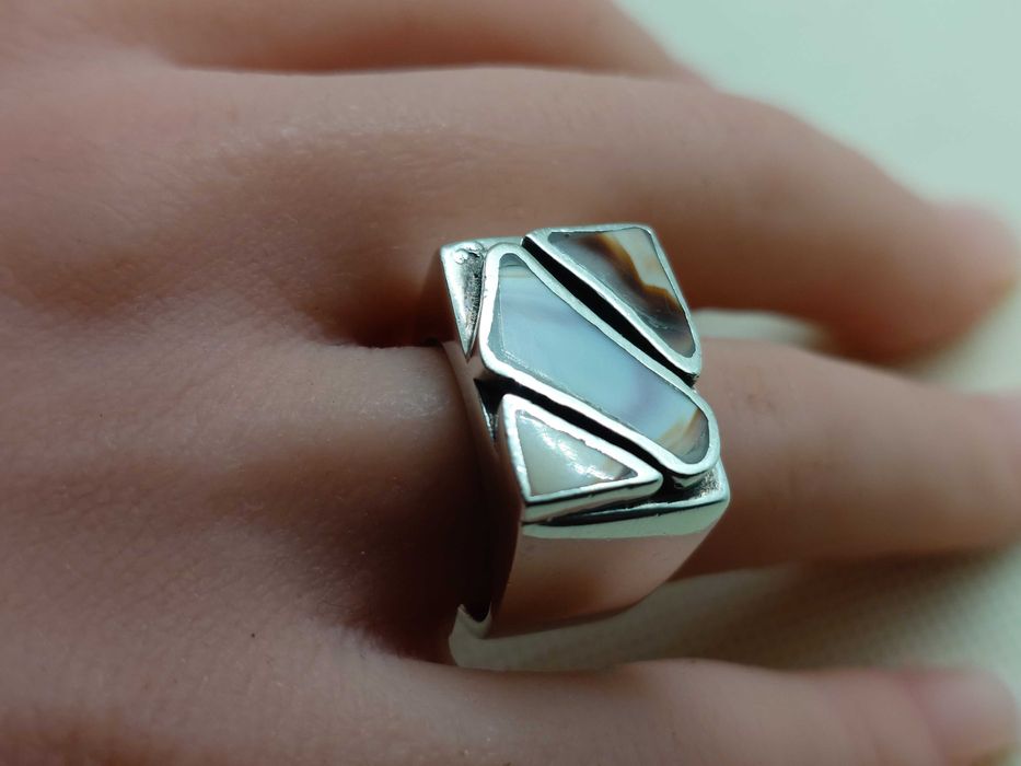 Inel unisex modernist cu sidef (scoică) — argint 925, montură ridicată