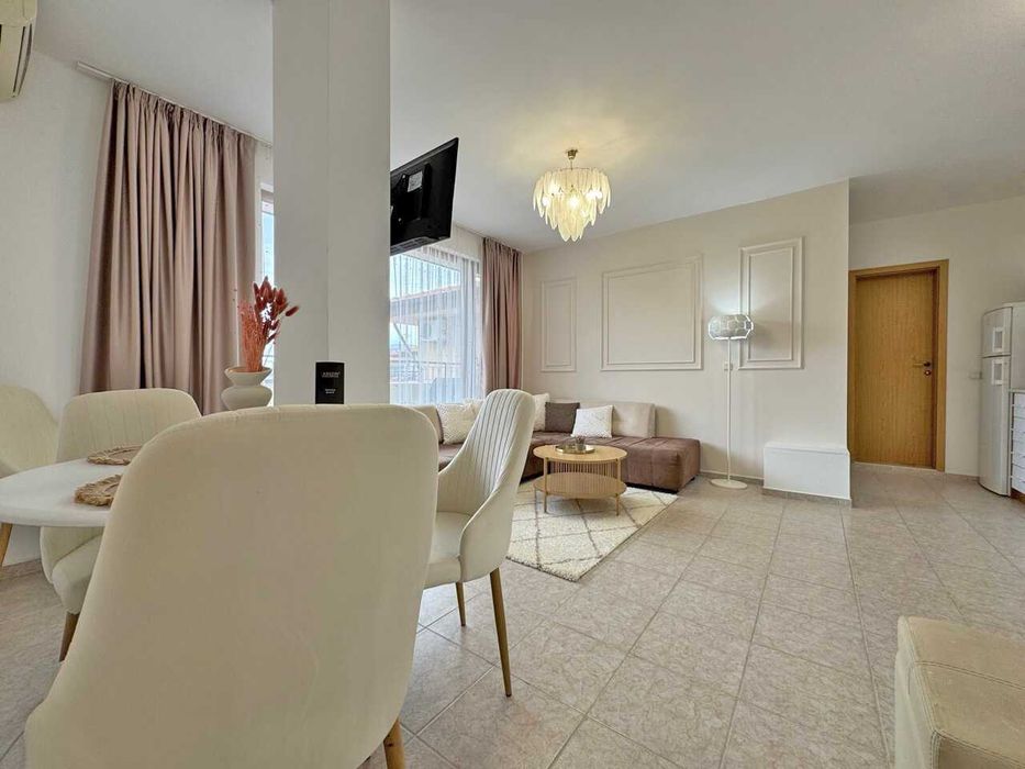 Продава се Тристаен апартамент в к.к. Слънчев бряг - 83 кв.м за 1205 €/кв.м - Снимка #4