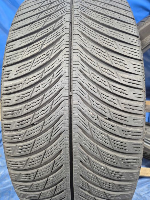 255/45/19 105v Michelin