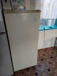 Продам холодильник 13000 тг
