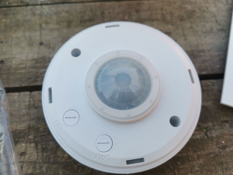 Schneider Argus 360° senzor mișcare iluminat