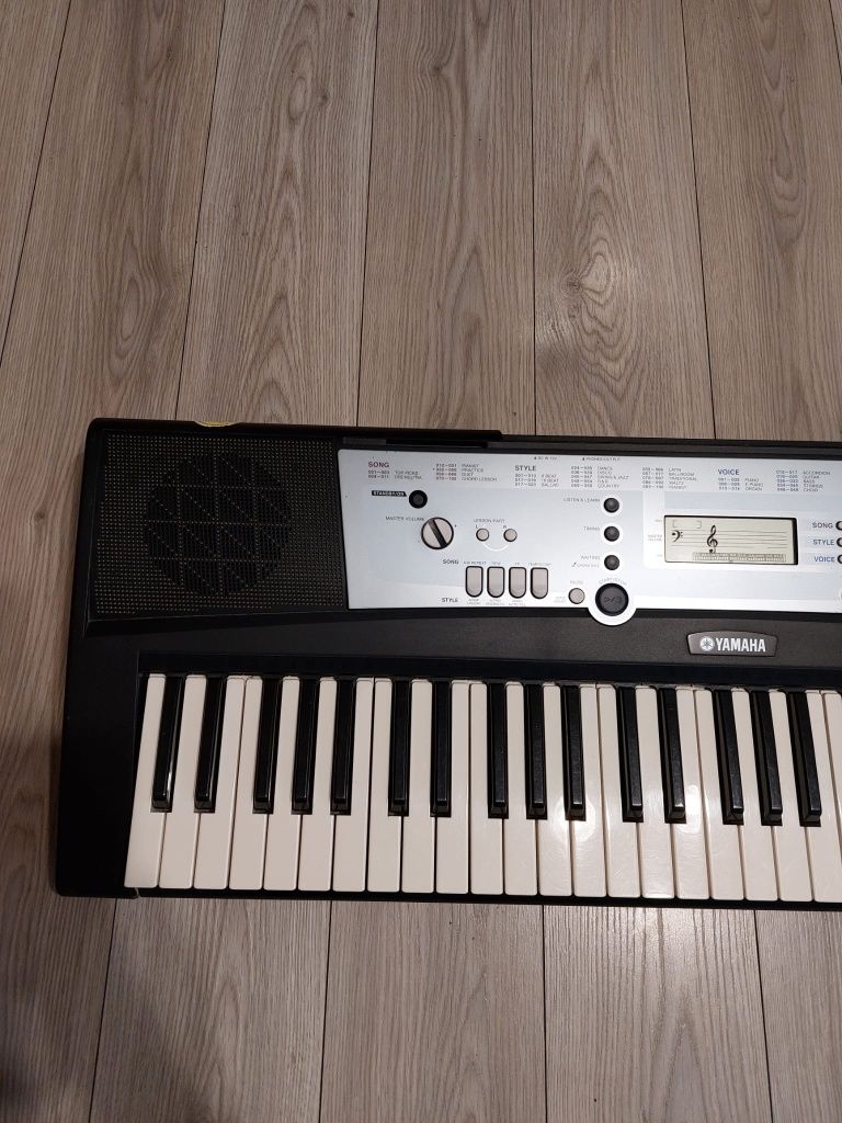 Vand Orga / Pian Tastatura Muzicala Yamaha ypt 200