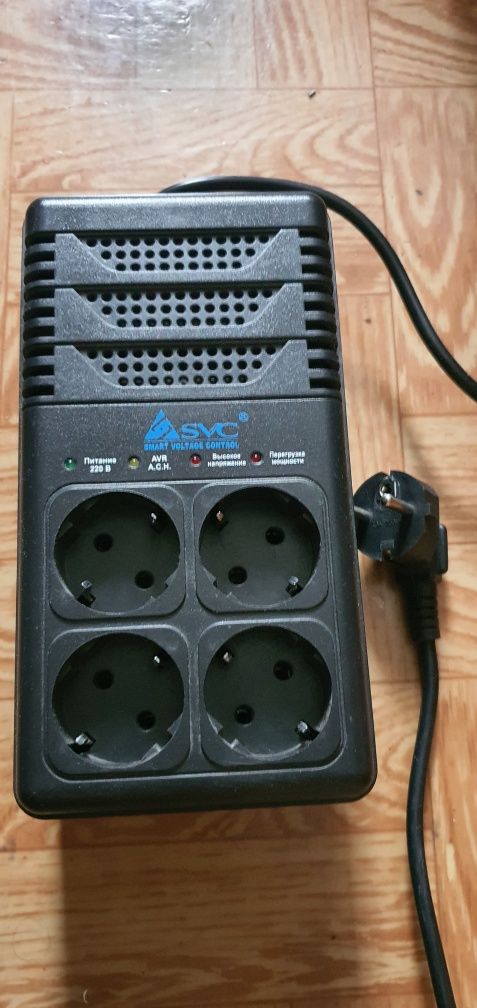 Стабилизатор сетевого напряжения SVC AVR-1007-G