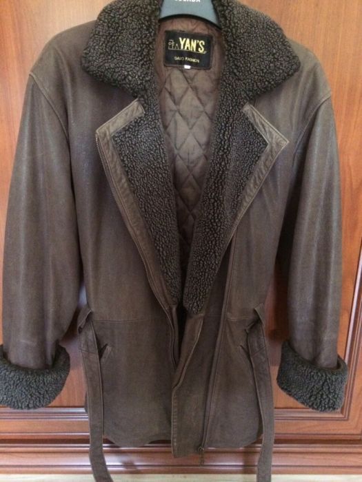 Продам зимнюю кожаную куртку