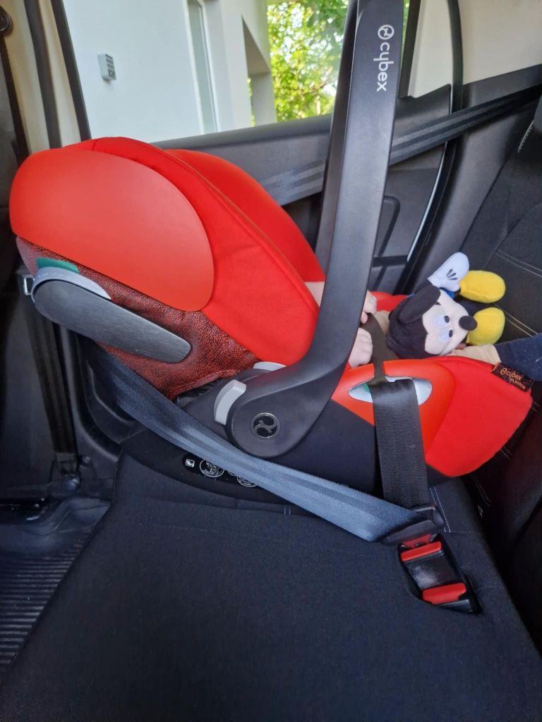 Vând scoica auto