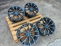 18"Audi S line 5x112 8j et40 A3 A4 A6 Q3 Q5 Black Polish Чисто Нови.