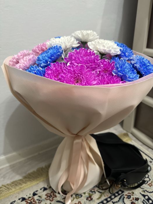 Продам шикарный букет цветов