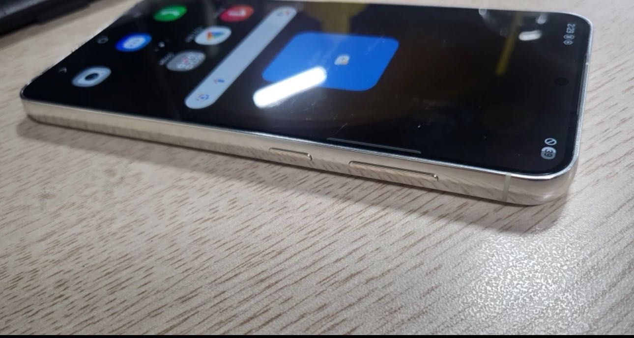 Samsung S23 Plus 256GB с подарък калъф и протектор