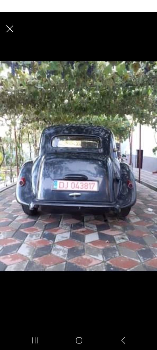 Mașina de epoca Citroen