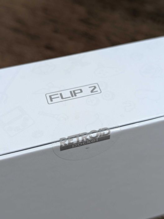 Consola portabila Retroid Pocket Flip 2