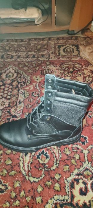 Мъжки кожени,военни кубинки Чисто нови!В кутия.