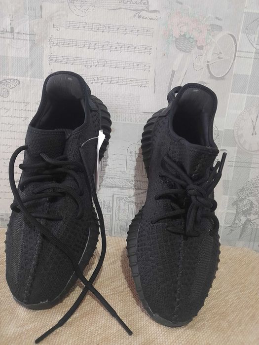 Мъжки маратонки YEEZY Адидас