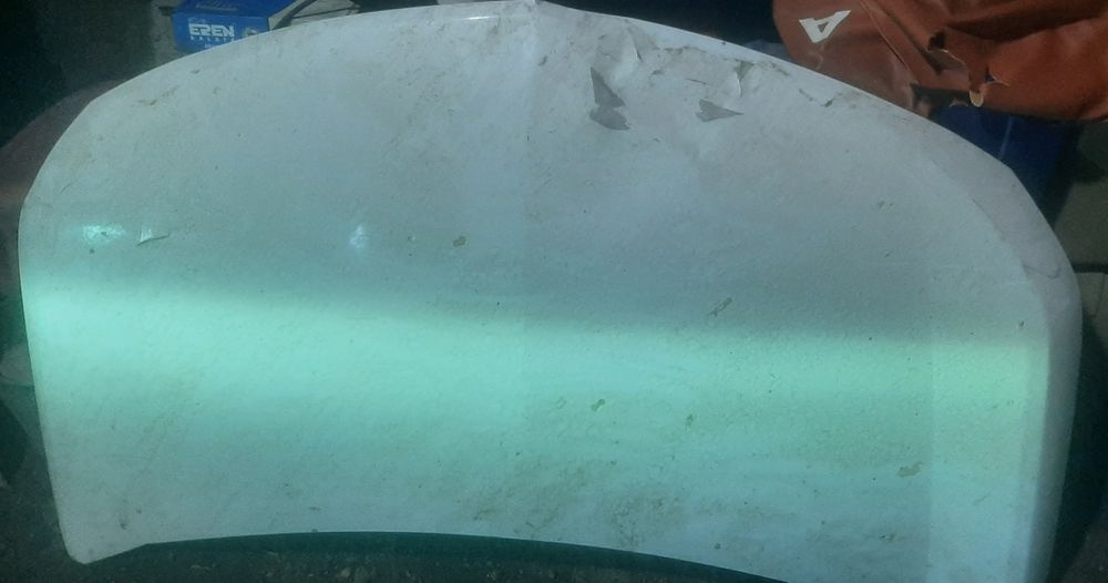 Cobalt kapod va  orqa  bagaj  sotiladi