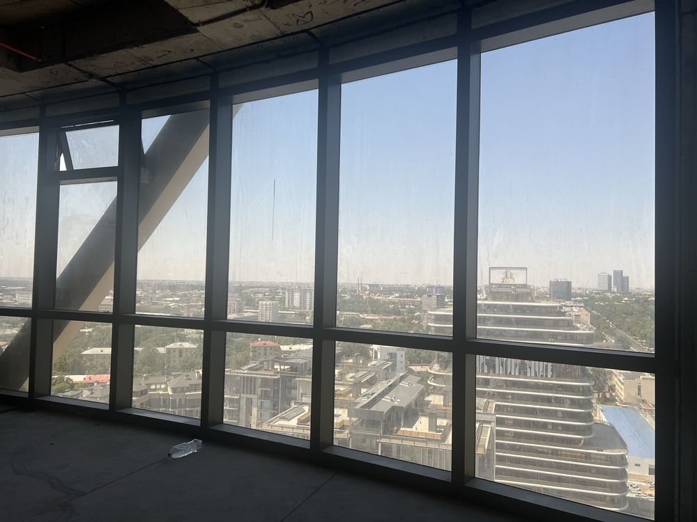 Сдаётся офис 87 м² в PIRAMID TOWER, 17 этаж, без ремонта