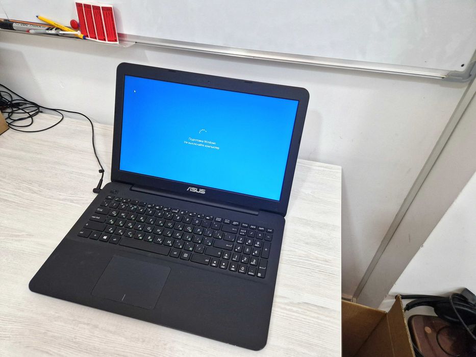 Бюджетный Ноутбук от ASUS с процессором AMD E2-9010