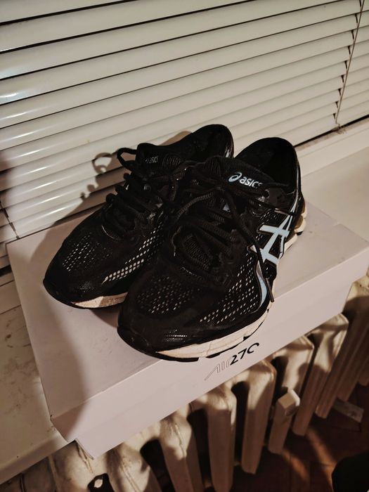 Спортни маратонки ASICS много запазени  размер на стелката 25,5 см