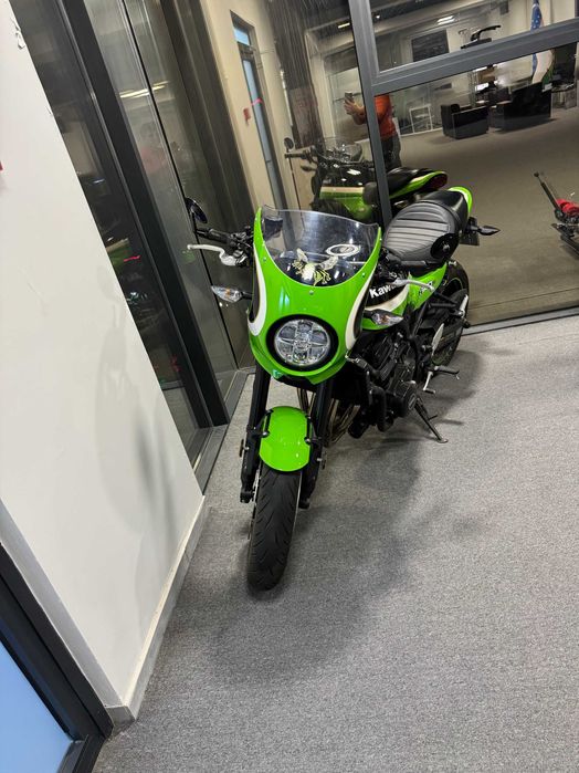 Motosikl Kawasaki Z900RS Café, 950 kub, AMERIKANKA
