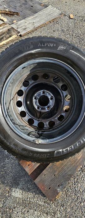 4бр. Стоманени джанти за Пежо и Ситроен 6.5 Jx16H2 IS47 5X108