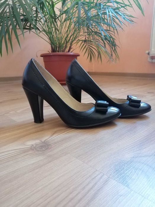 Cizme piele naturala/Pantofi damă  36