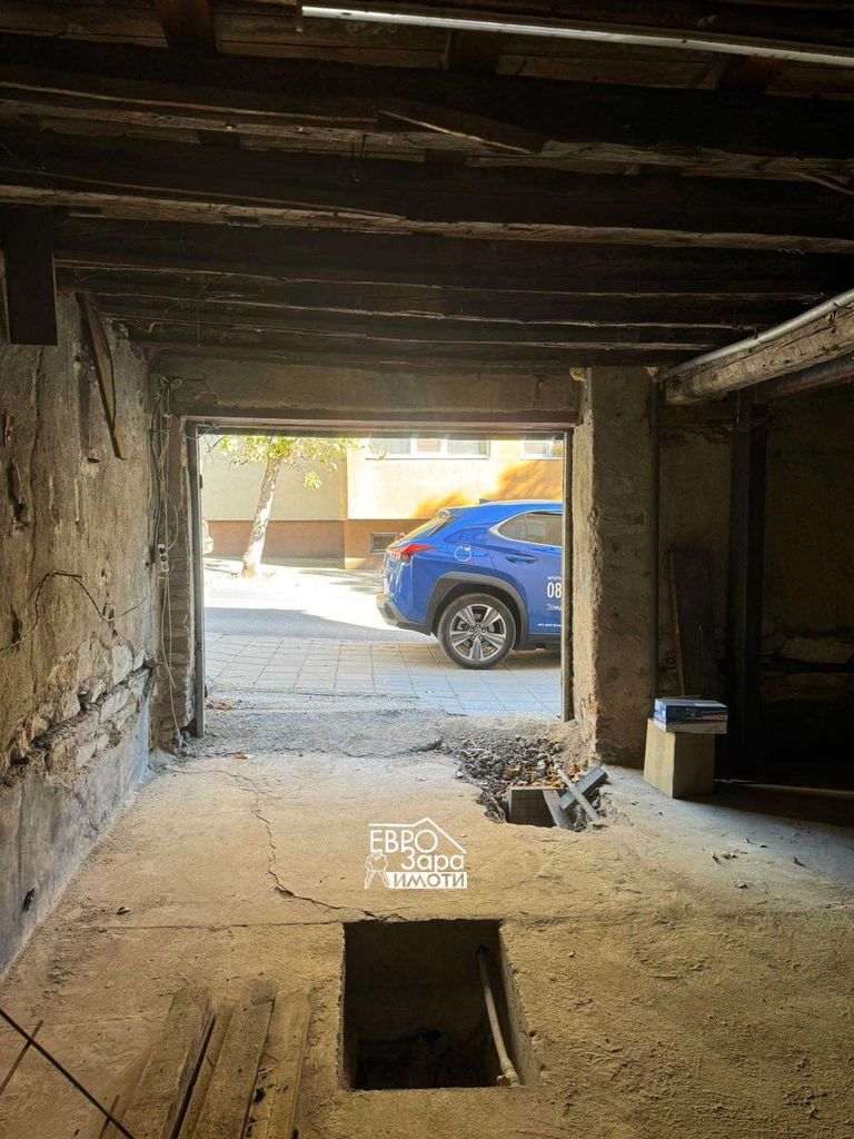Продава се Къща в Стара Загора, Център - 177 кв.м за 663 €/кв.м - Снимка #2