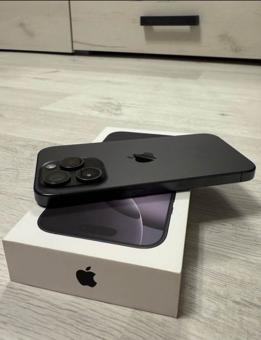 APPLE IPhone 15 PRO,