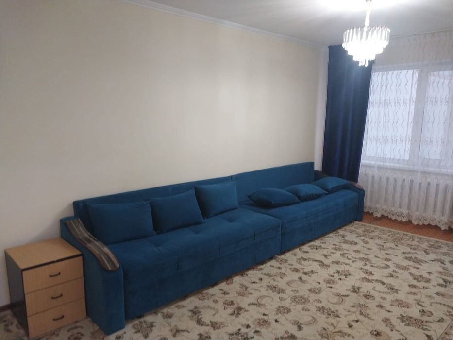 Сдам квартиру на длительный срок, в 11 мкр 3 ком
