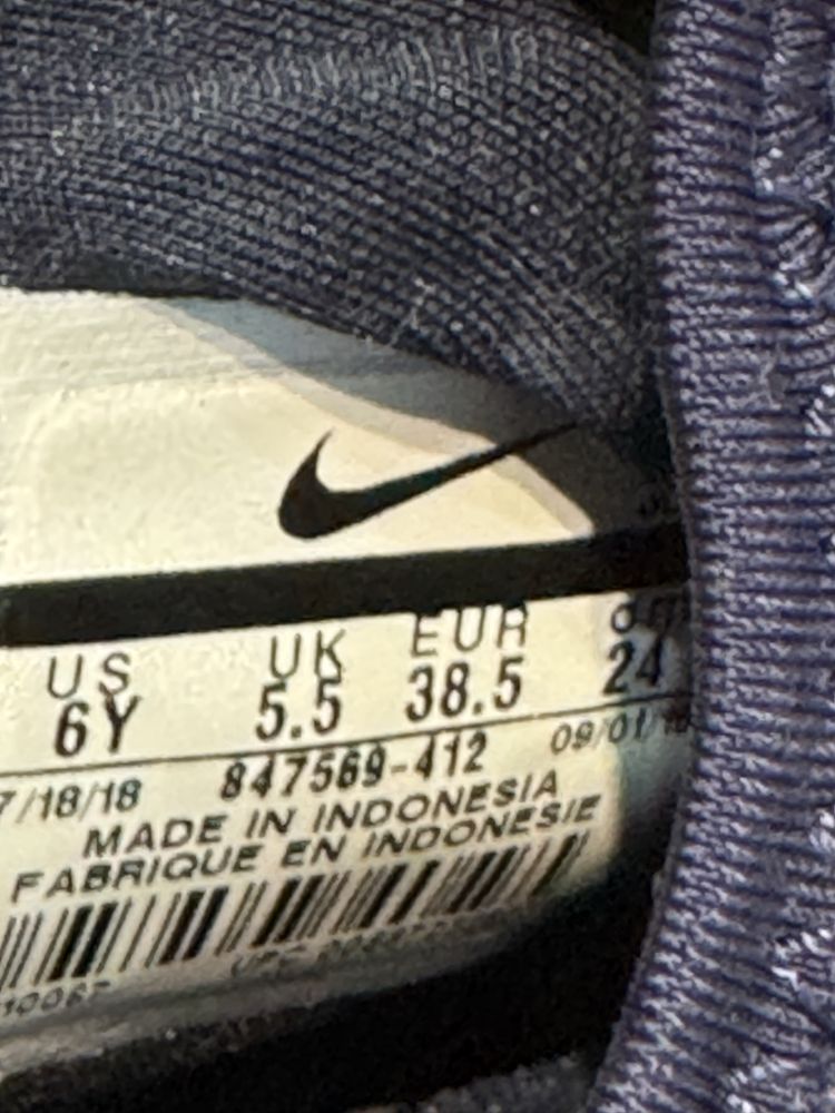 Маратонки NIKE  HUARACHE .Номер38.5