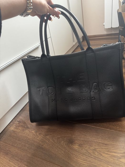 Дамска чанта The tote bag