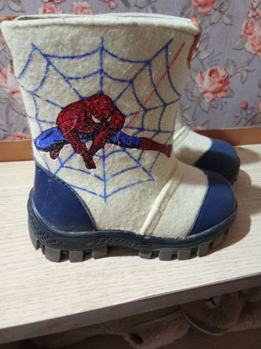 Продам валенки детские